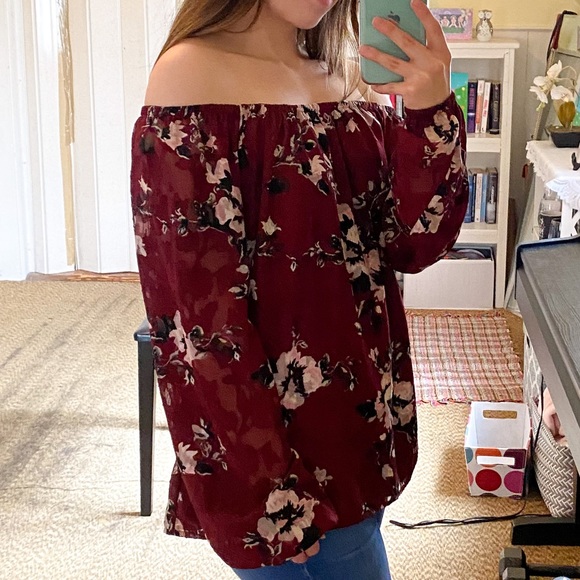 Floral blouse - Picture 2 of 4